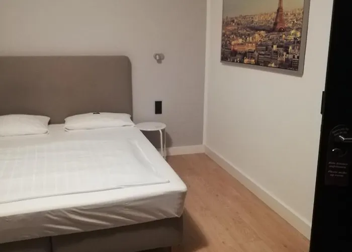 Und Centrum 호텔 카이저슬라우테른